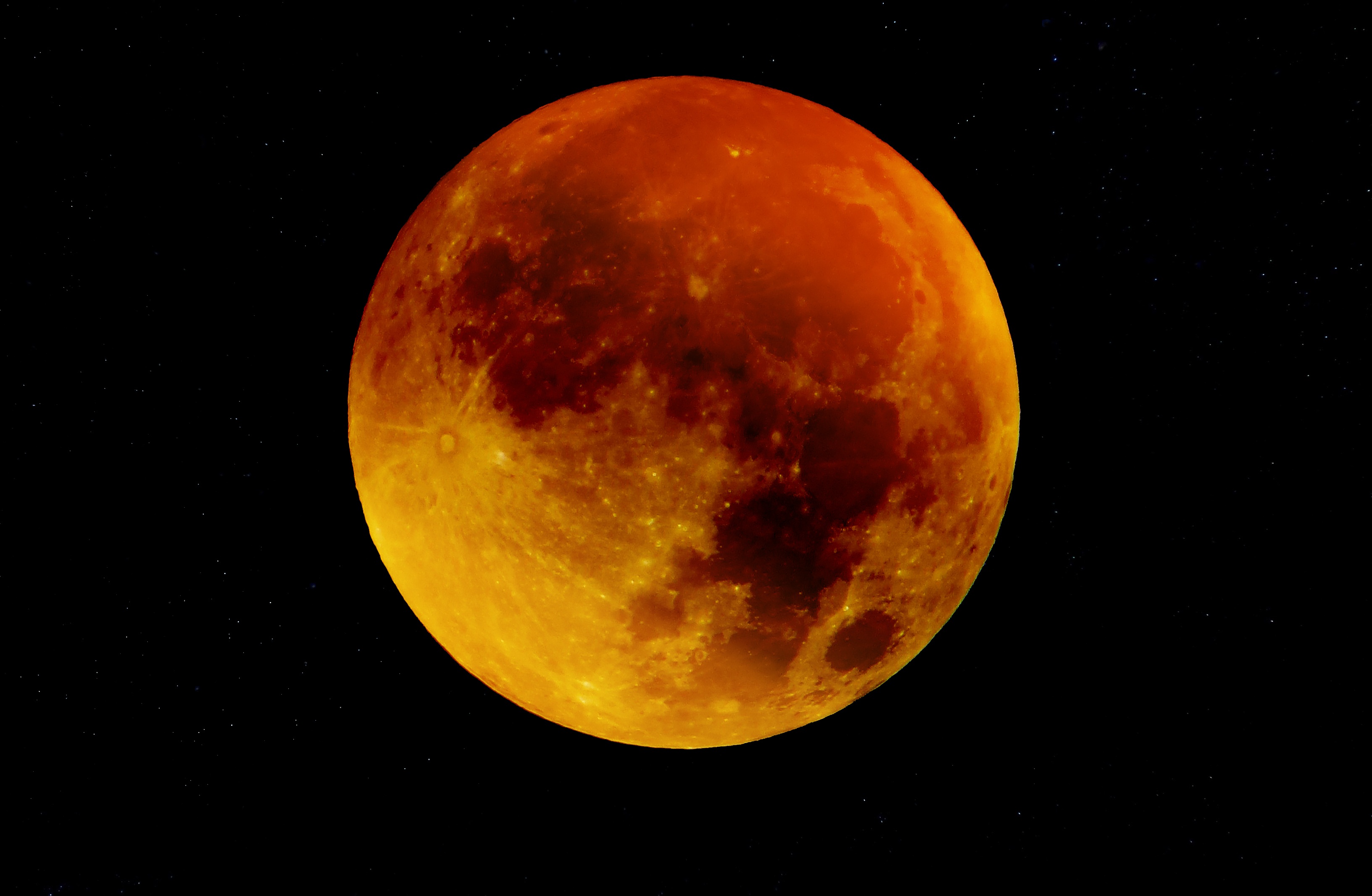 vemos-luna-color-rojo-fenomeno-luna-sangre