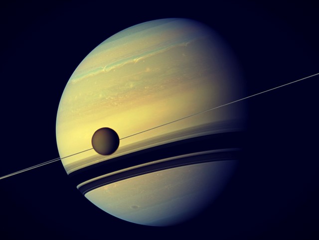 satélites de Saturno