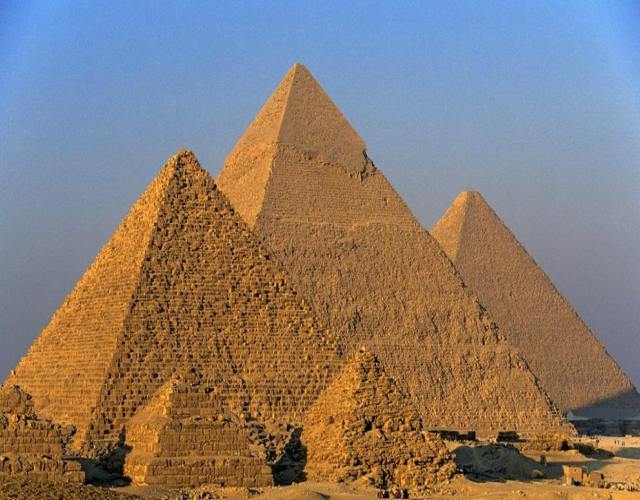 ¿Cómo se construyeron las pirámides?