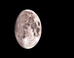 Afecta la luna llena al sueño de los niños