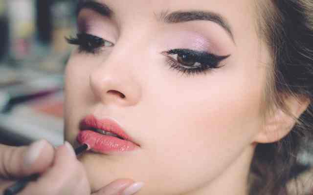 7 Sencillos trucos que harán espectacular cualquier maquillaje