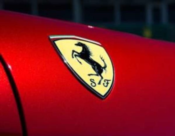 El origen del logo de Ferrari y otros coches